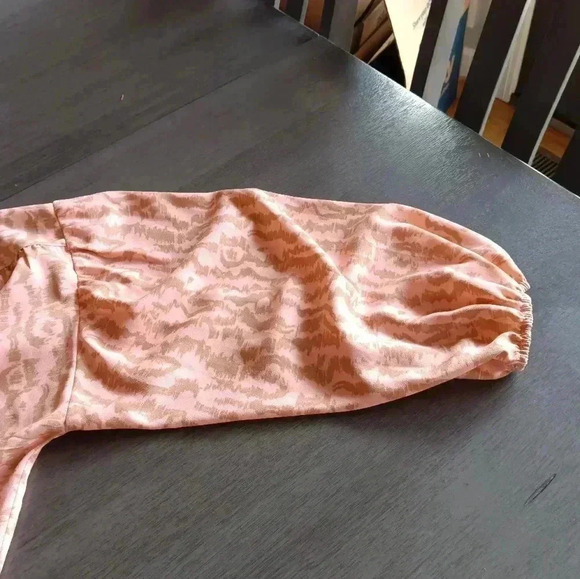 Elizabeth & James (Olsen Twins Designer) Blouse NWOT - Picture 5 of 5